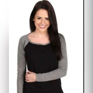 Beyond Yoga Quilted Crewneck Black Grey size Small